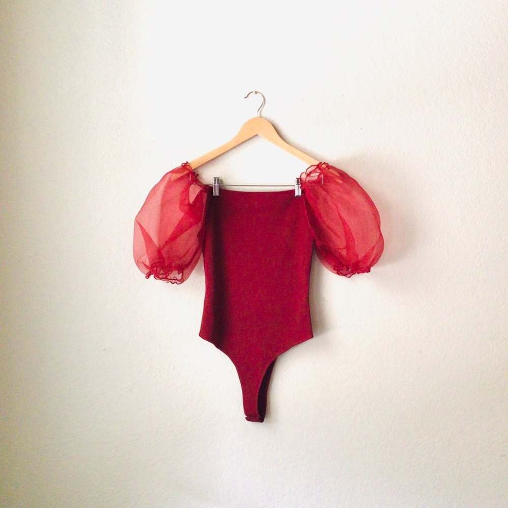 NWT ASTR The Label Ribbed Ballon Sleeved Bodysuit Size S, M, L